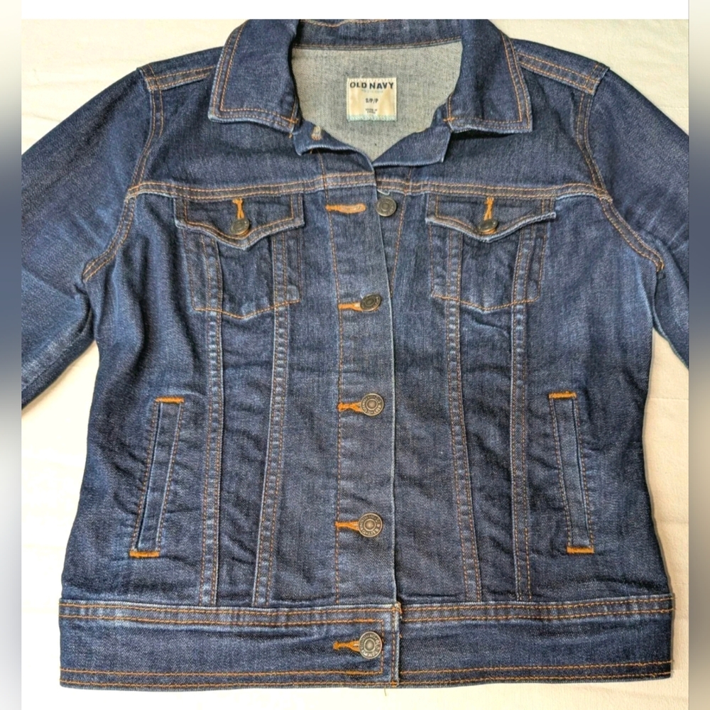 Old Navy Women's Denim Trucker Jean Jacket Dark Rinse 4 Frt Pockets Sz Sm - EUC!
